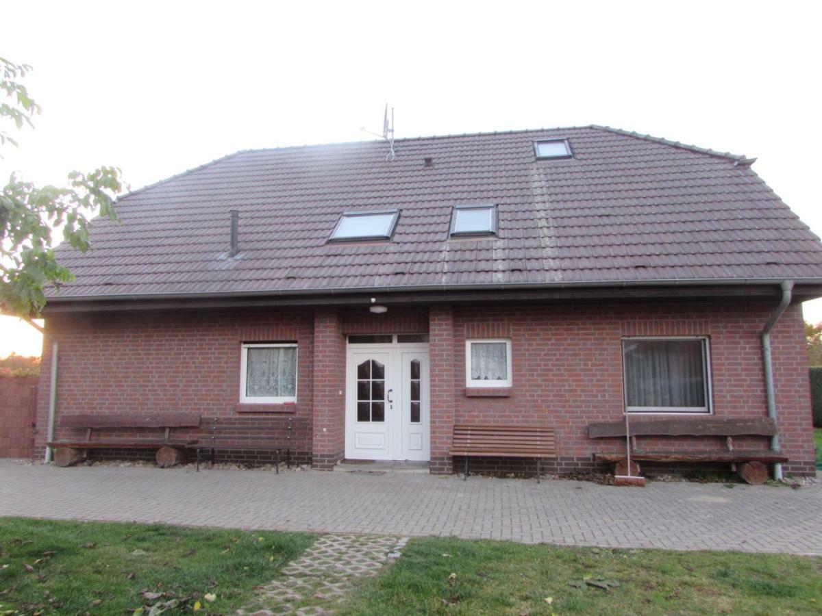 Ferienhaus Mit 2 Fewo In Mecklenburg Apartment Wesenberg Exterior photo